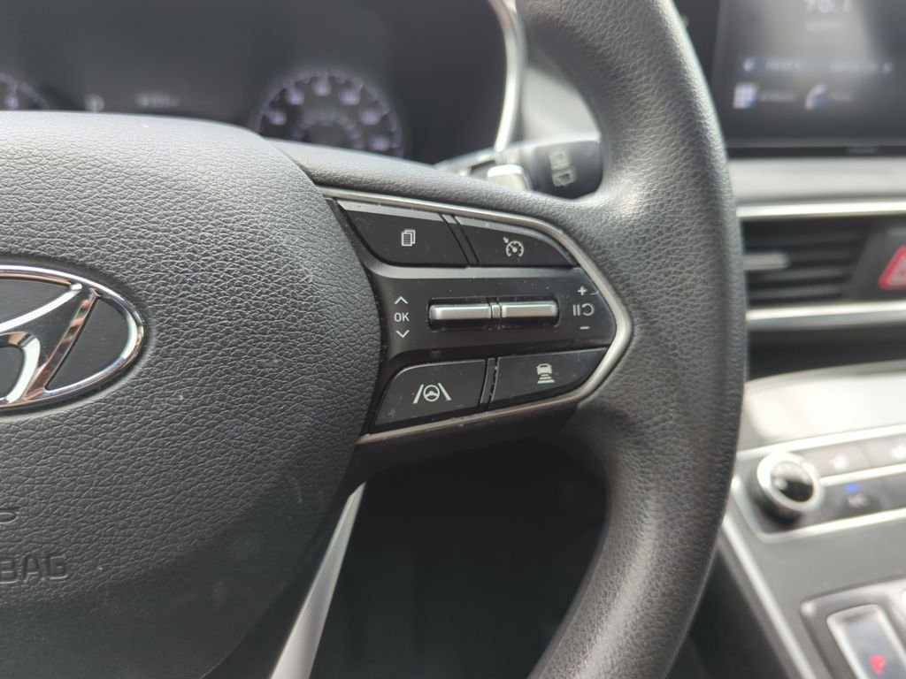 Used 2022 Black Hyundai SEL image 13