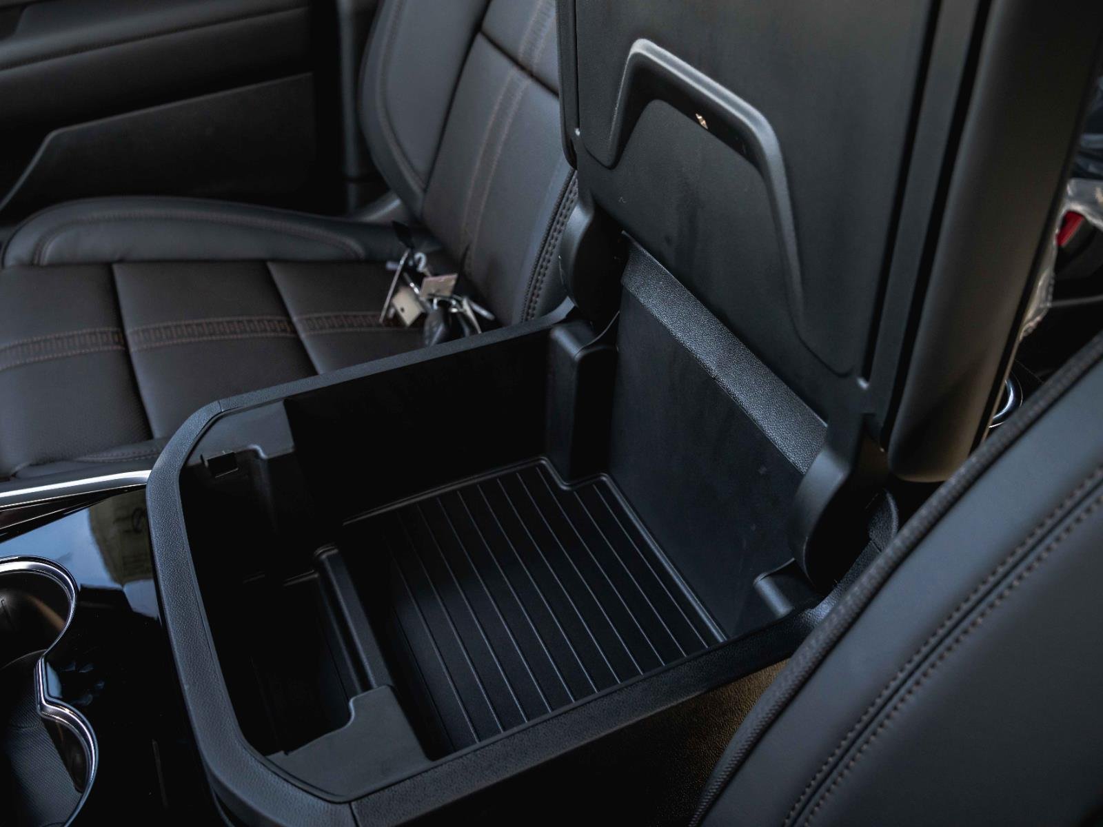 2026 Chevrolet Suburban High Country - Photo 52