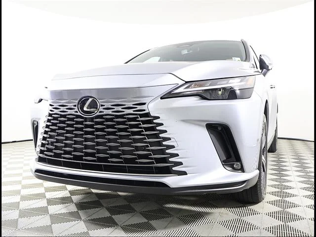 Certified Used 2025 IRIDIUM Lexus Premium image 2