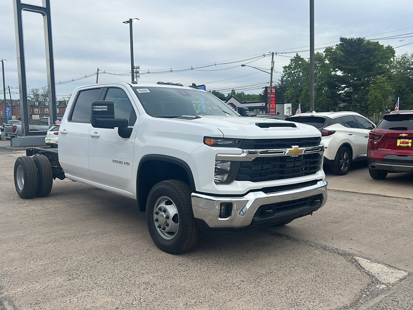 New 2026 Summit White Chevrolet LT image 5