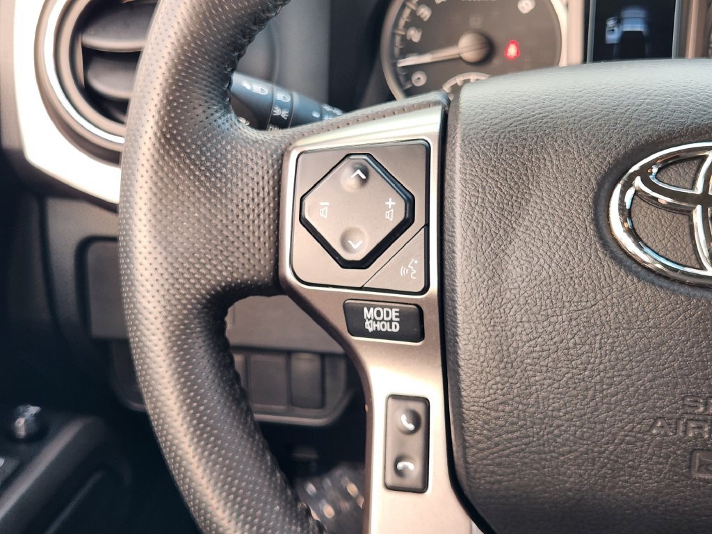 Used 2022 Gray Toyota SR5 image 26