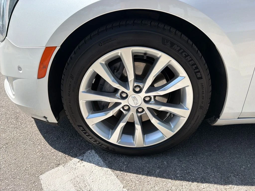 Used 2016 White Cadillac Luxury image 17