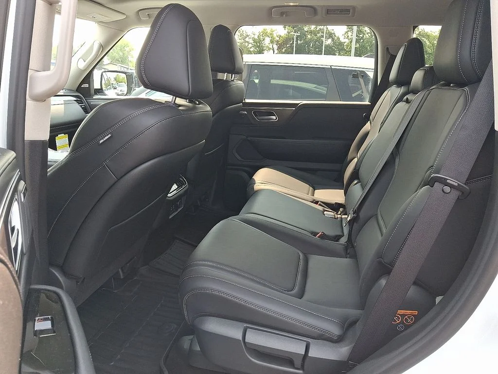 Used 2026 White INFINITI PURE image 6