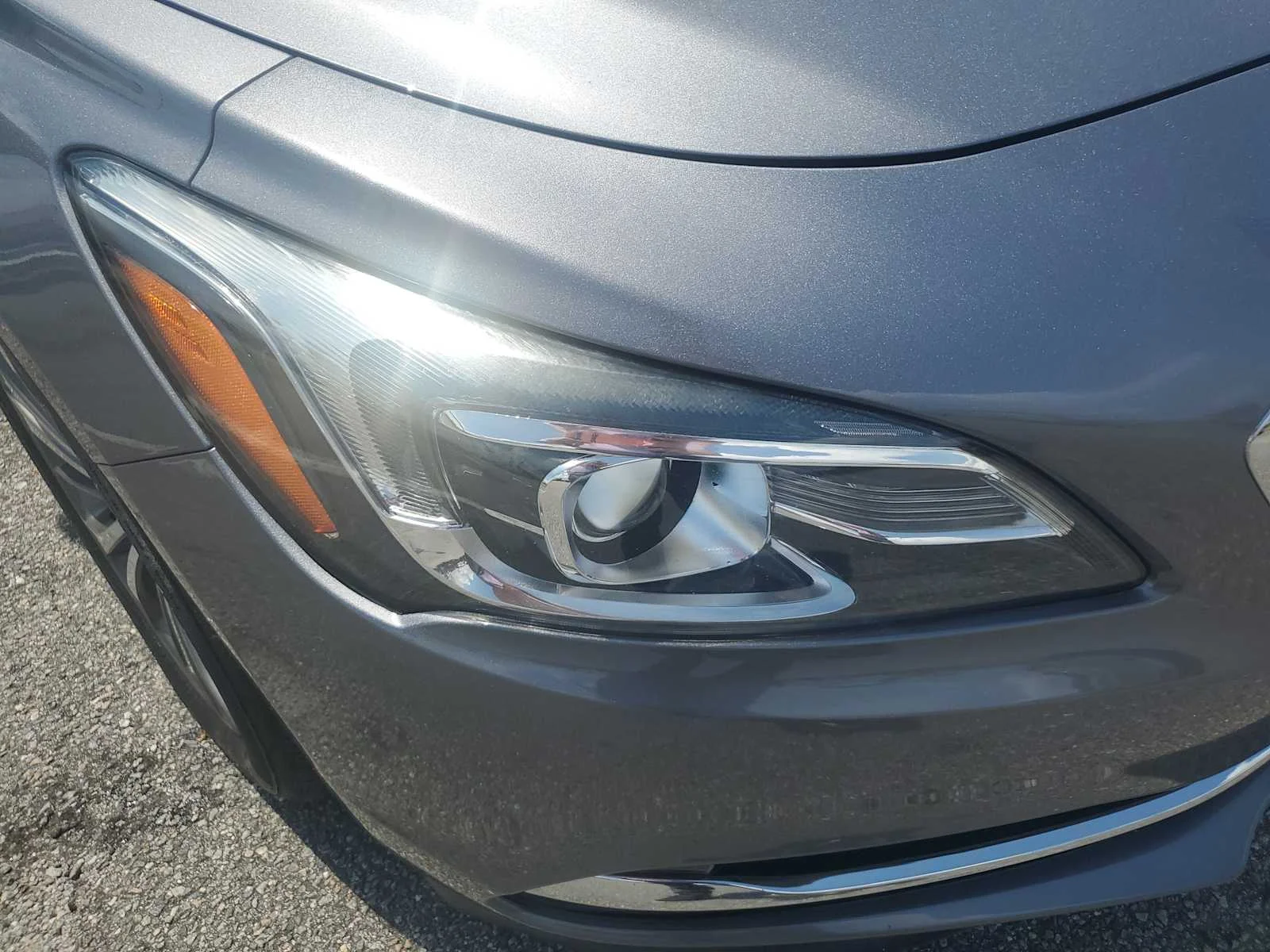Used 2018 SATIN STEEL METALLIC Buick Essence image 13