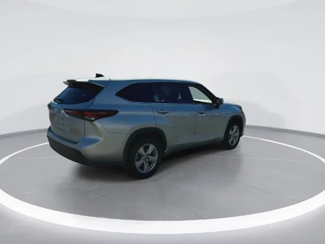 Used 2024 Silver Toyota LE image 8