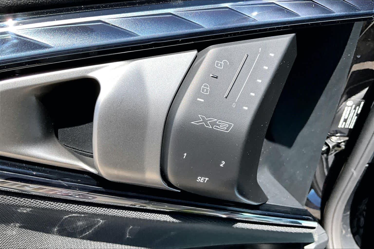 New 2026 Black Sapphire Metallic BMW 30 xDrive image 18