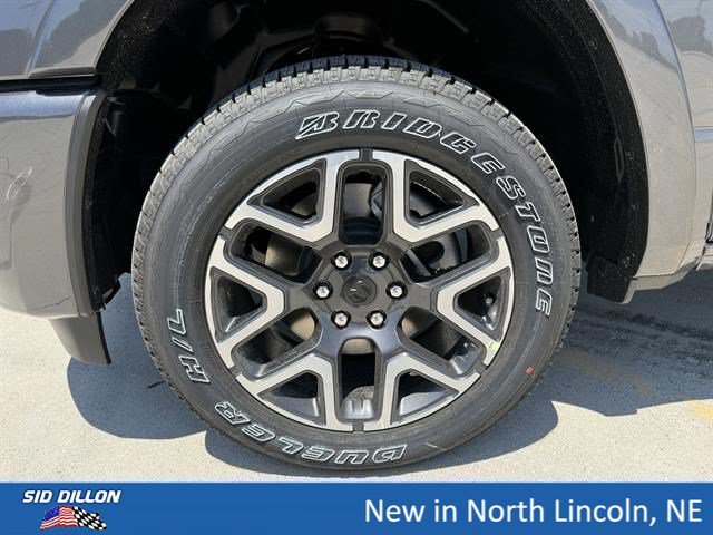 New 2026 Granite Crystal Metallic Clear-Coat Exterior Paint RAM Laramie image 5