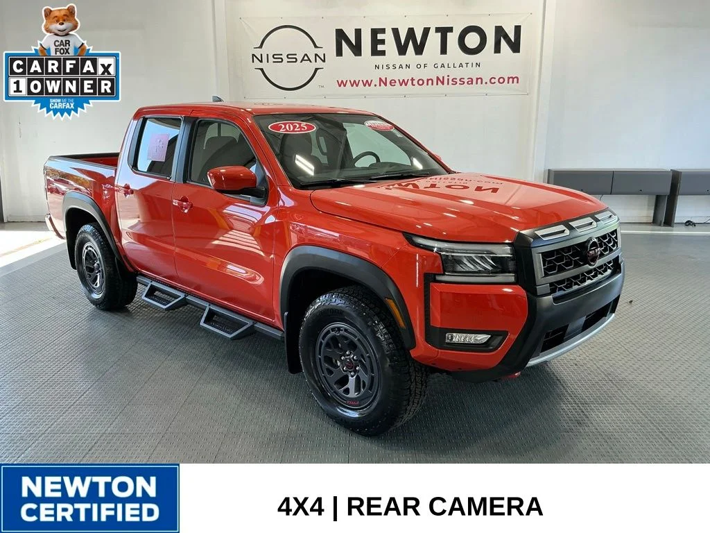 2025 Nissan Frontier PRO-4X Crew Cab 4X4's photo