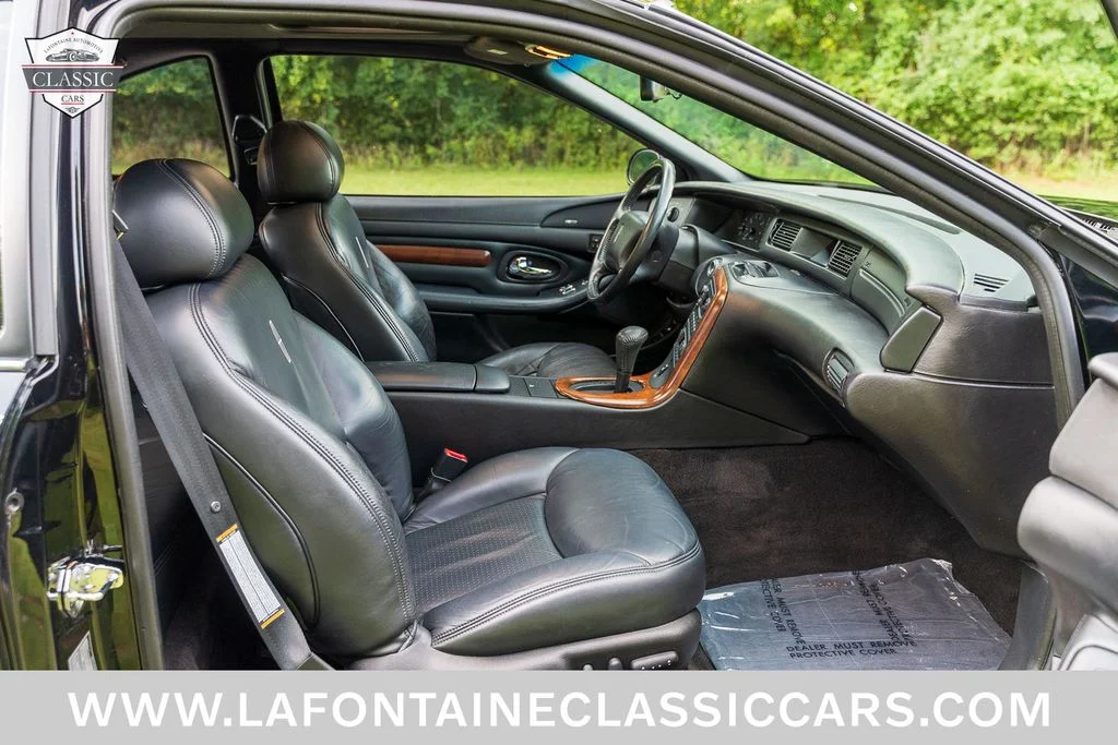 Used 1997  Lincoln LSC image 9