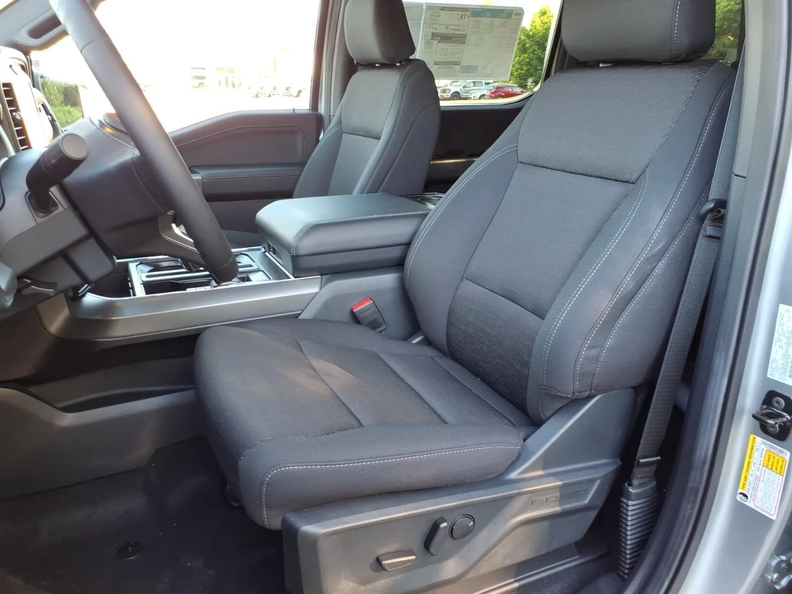 New 2026 Iconic Silver Ford XLT image 4