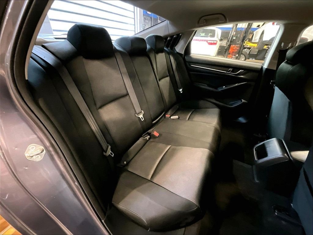Used 2018 Gray Honda LX image 16