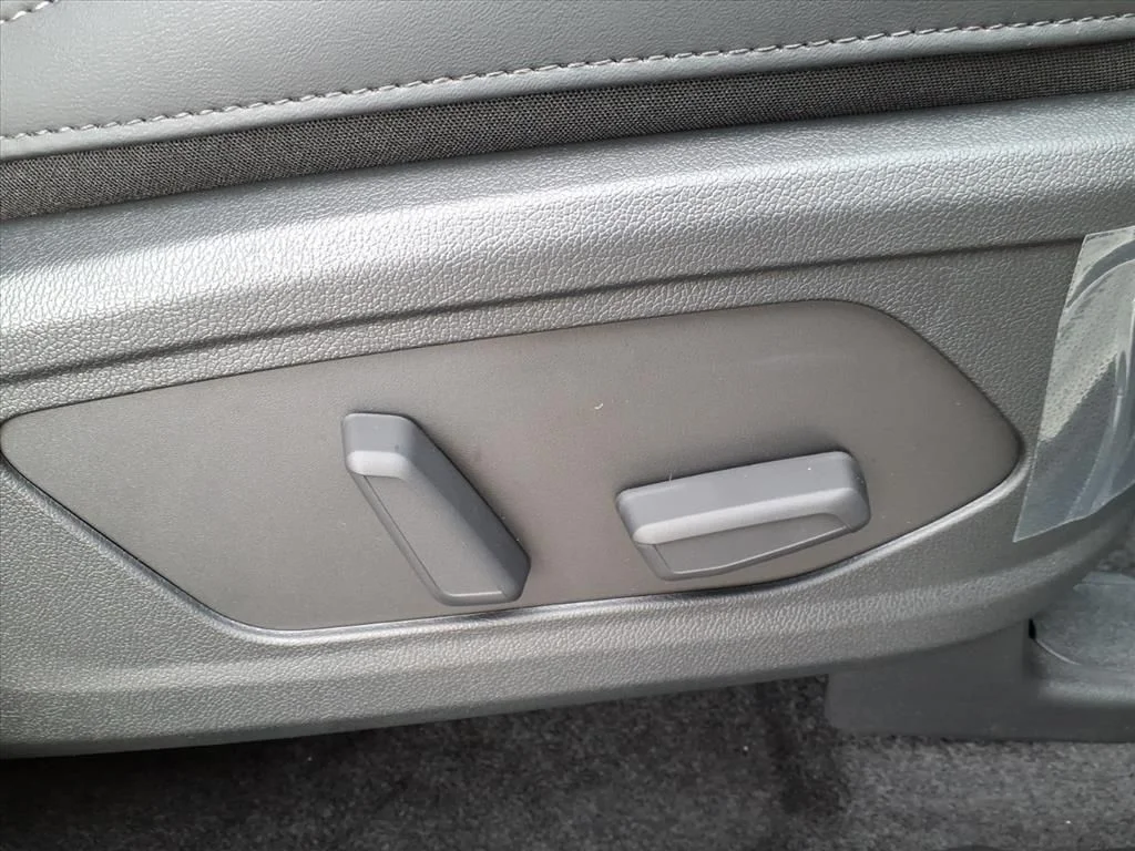 2026 Kia Sorento EX PHEV - Photo 8