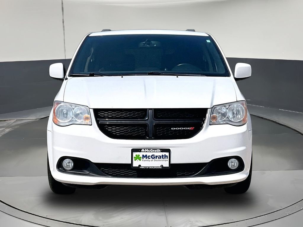 Used 2017 Dodge Grand Caravan SXT with VIN 2C4RDGCGXHR680021 for sale in Cedar Rapids, IA