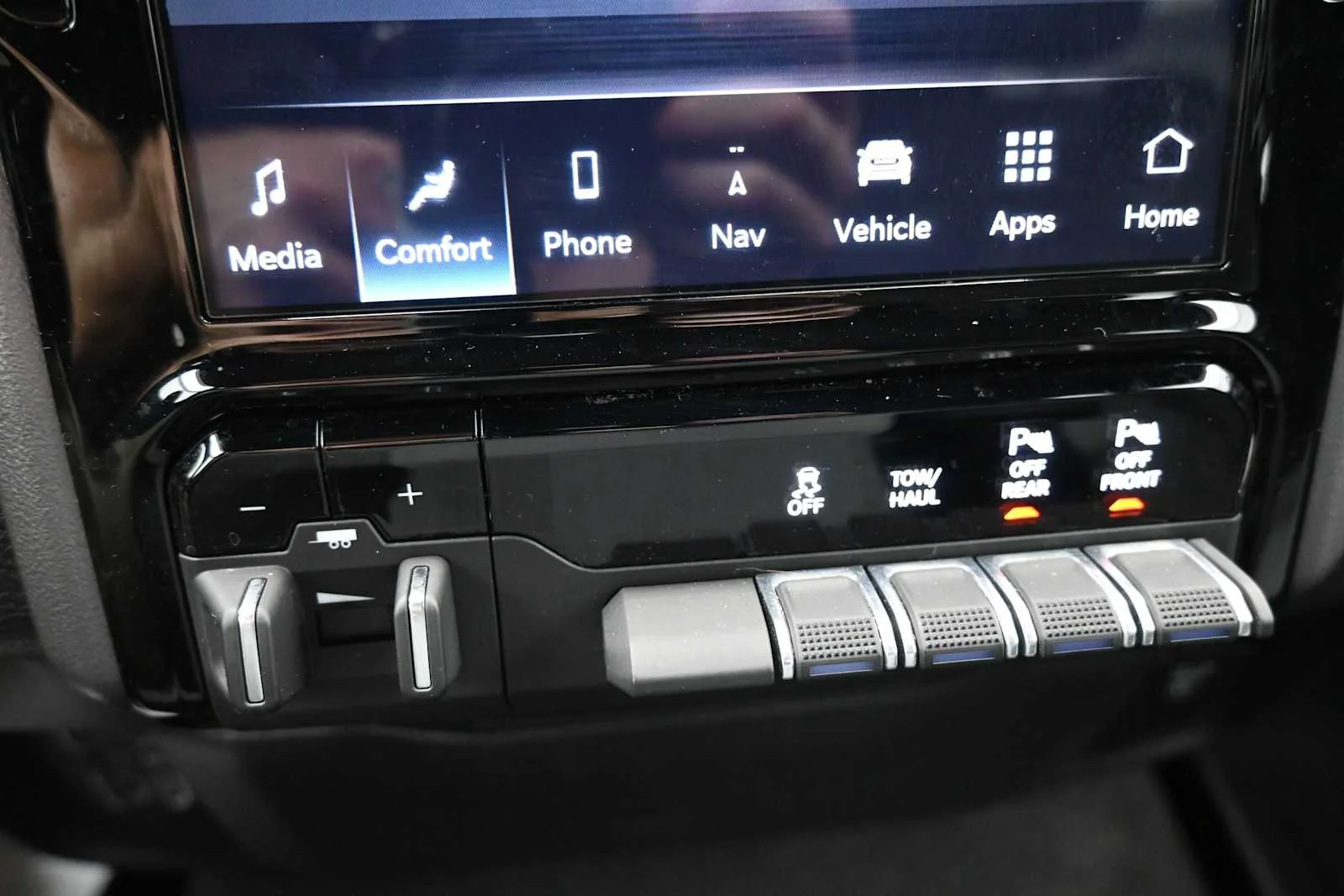 Used 2023 Diamond Black Crystal Pearlcoat Ram Big Horn image 16