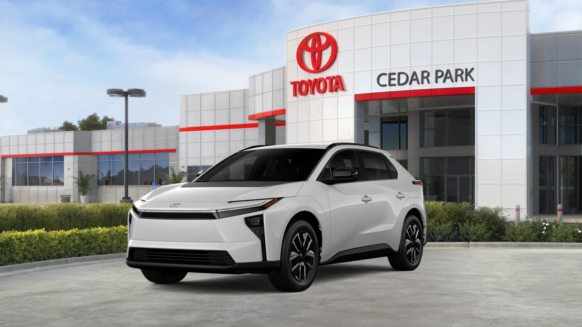 New 2026 Wind Chill Pearl Toyota XLE image 22