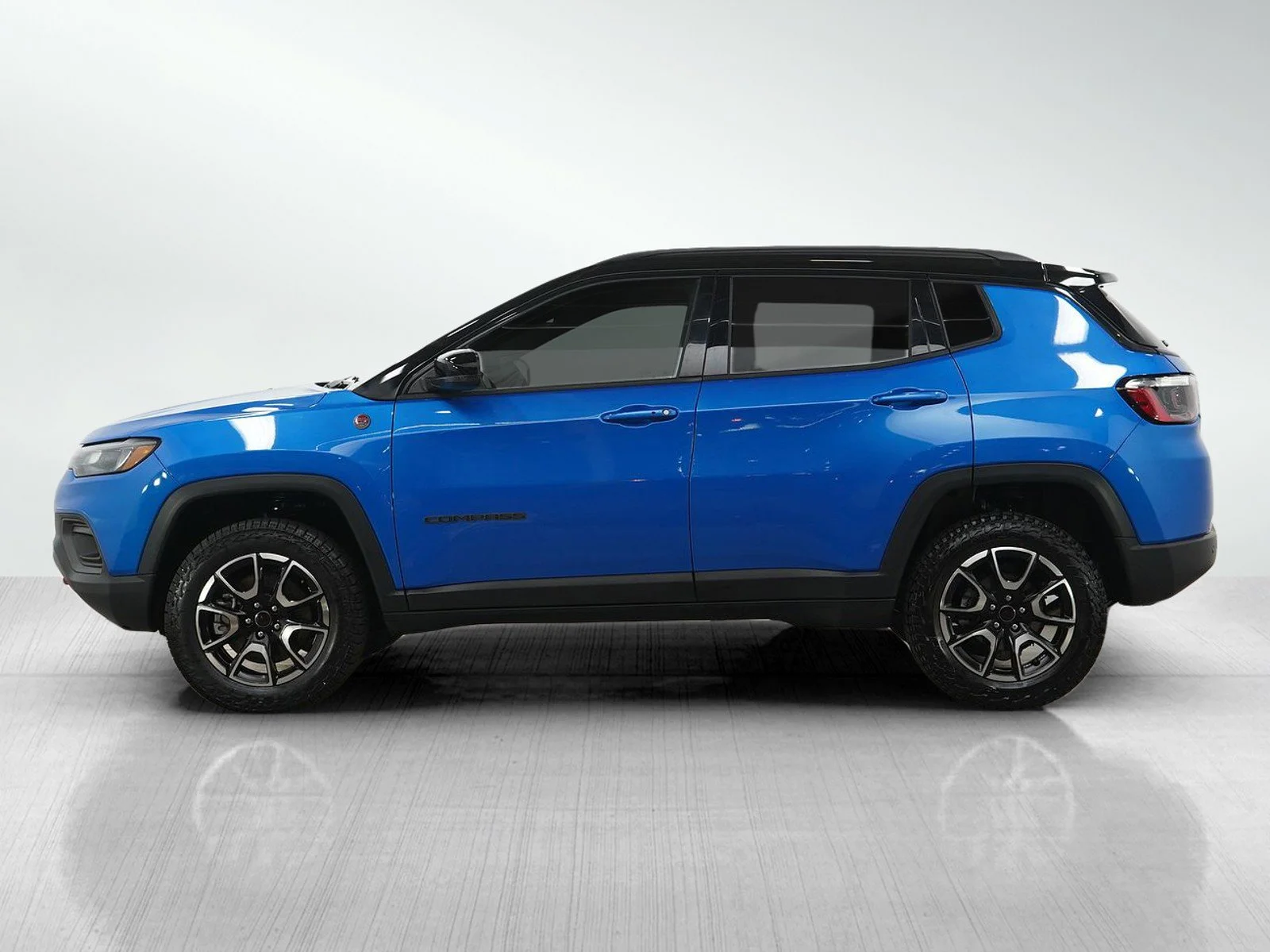 Used 2025 Jeep Compass Trailhawk with VIN 3C4NJDDN7ST543495 for sale in Wayzata, Minnesota