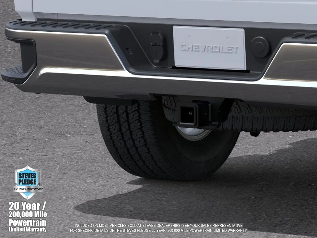 New 2026 Summit White Chevrolet WT image 14