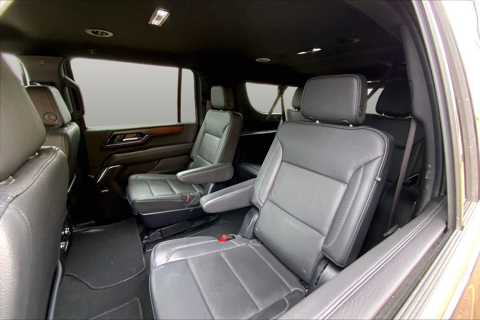 Used 2025 Onyx Black GMC Denali image 21