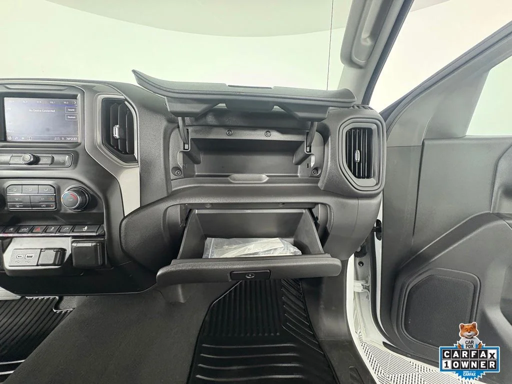 Used 2021 White Chevrolet Custom image 25