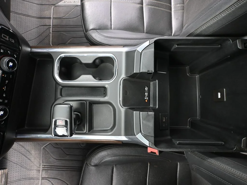 Used 2023 Black Chevrolet High Country image 31