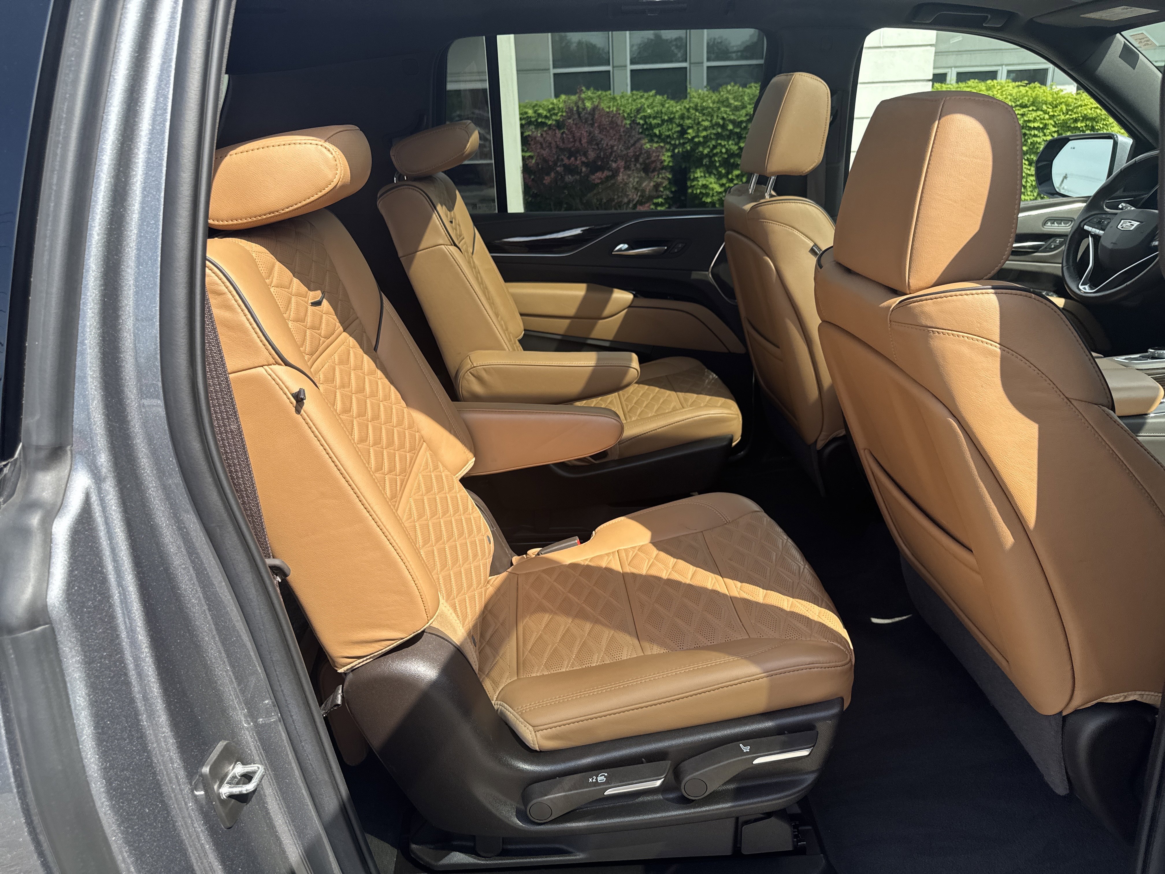 Used 2022 Satin Steel Metallic Cadillac Sport image 12