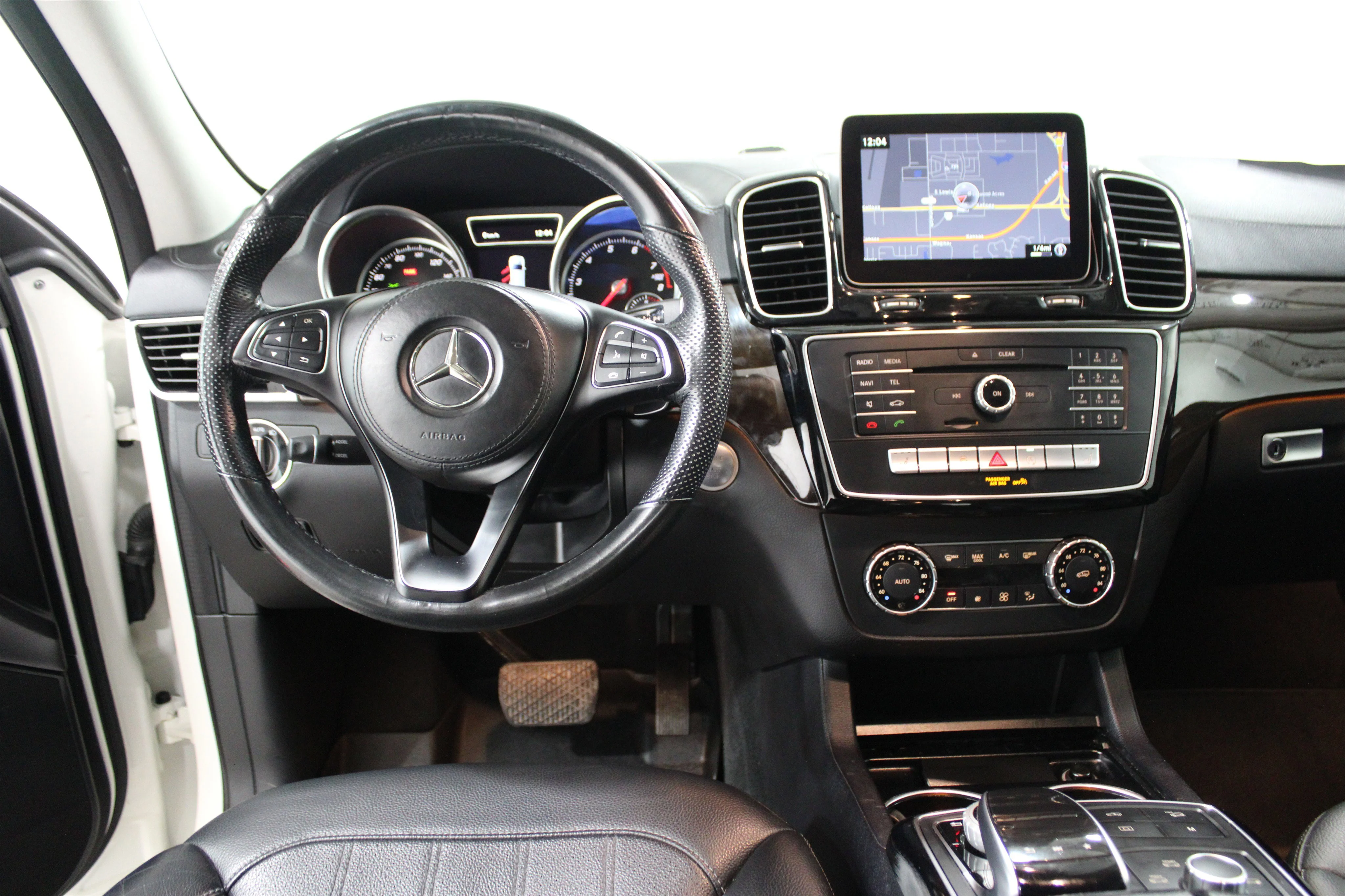 Used 2018 Polar White Mercedes-Benz GLS 450 image 2