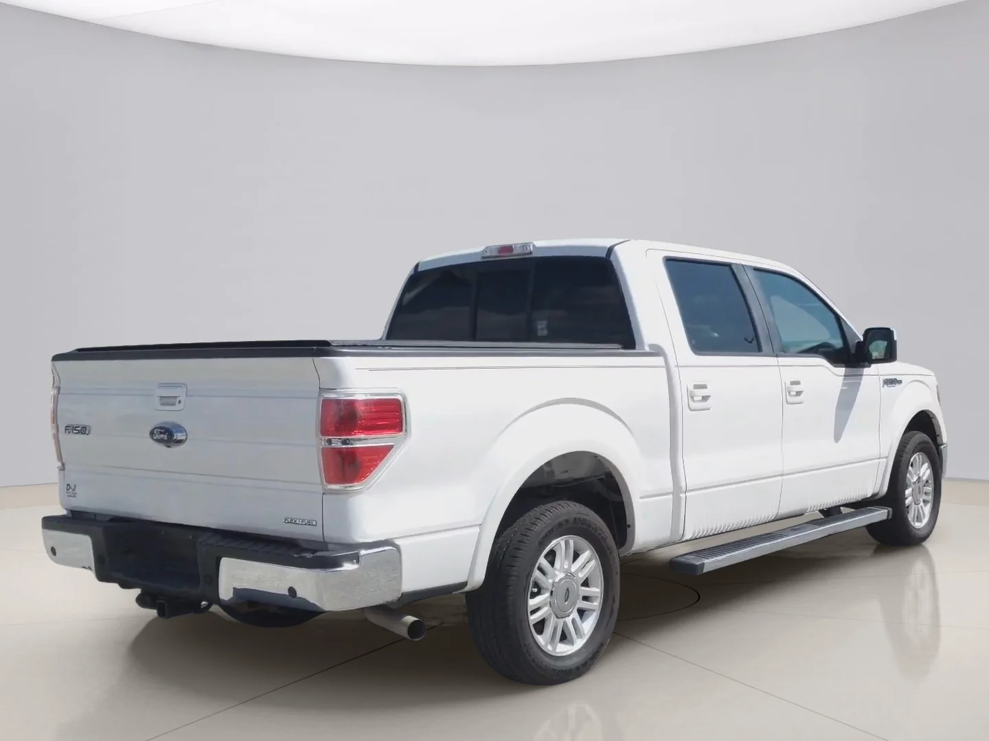 Used 2014 White Ford LARIAT image 5