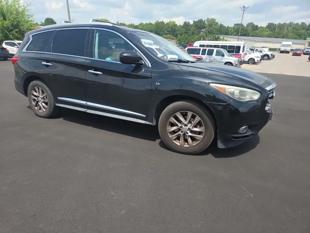 Used 2015 Black INFINITI Base image 16