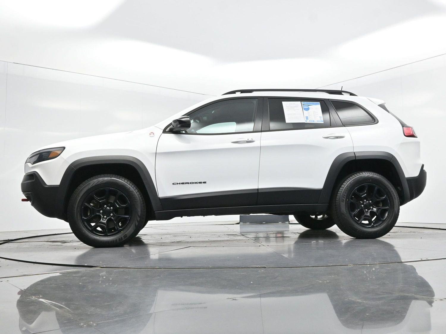 Used 2022 White Jeep Trailhawk image 45
