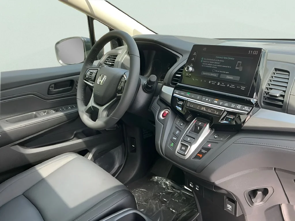 Used 2026 White Honda EX-L image 16