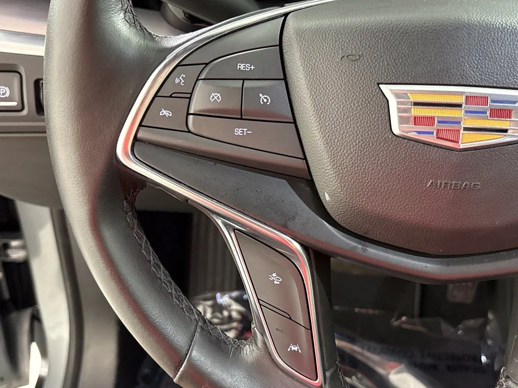 Used 2023 Silver Cadillac Luxury image 36