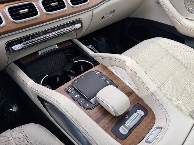Used 2022 White Mercedes-Benz GLS 450 image 24