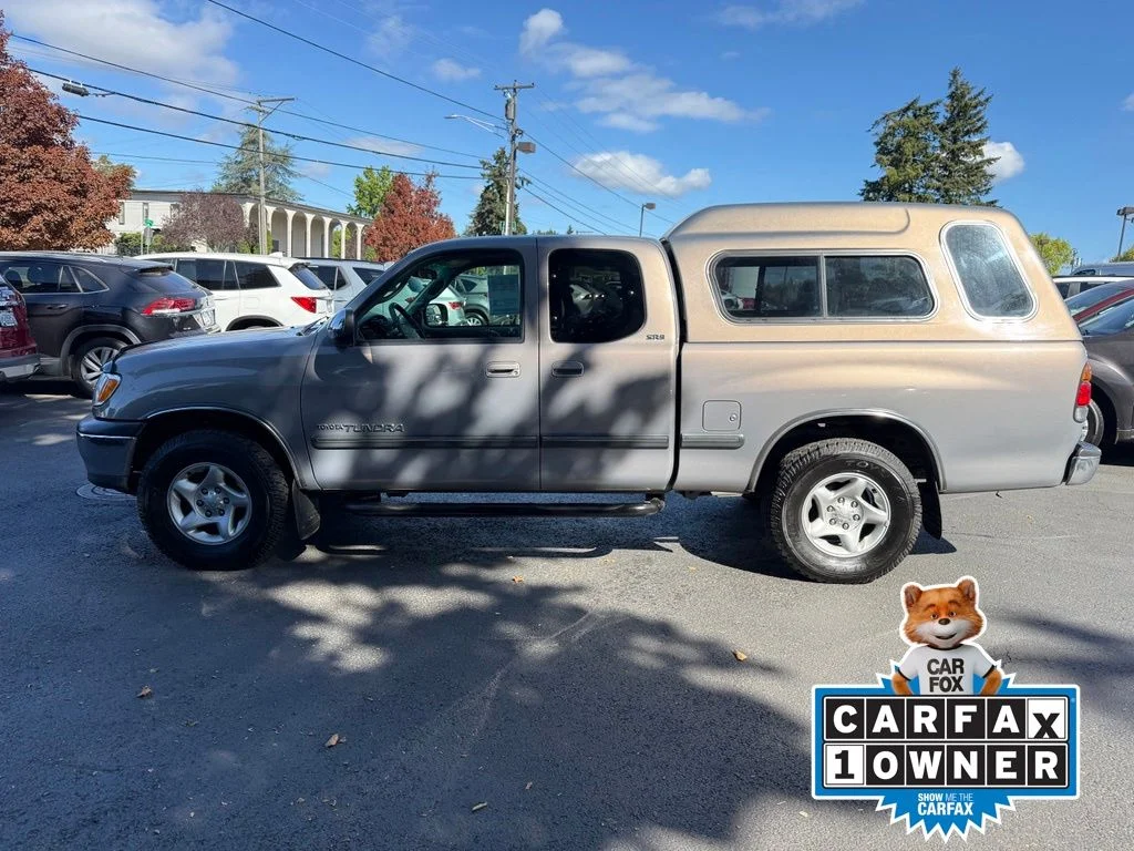 Used 2000 Gray Toyota SR5 image 6