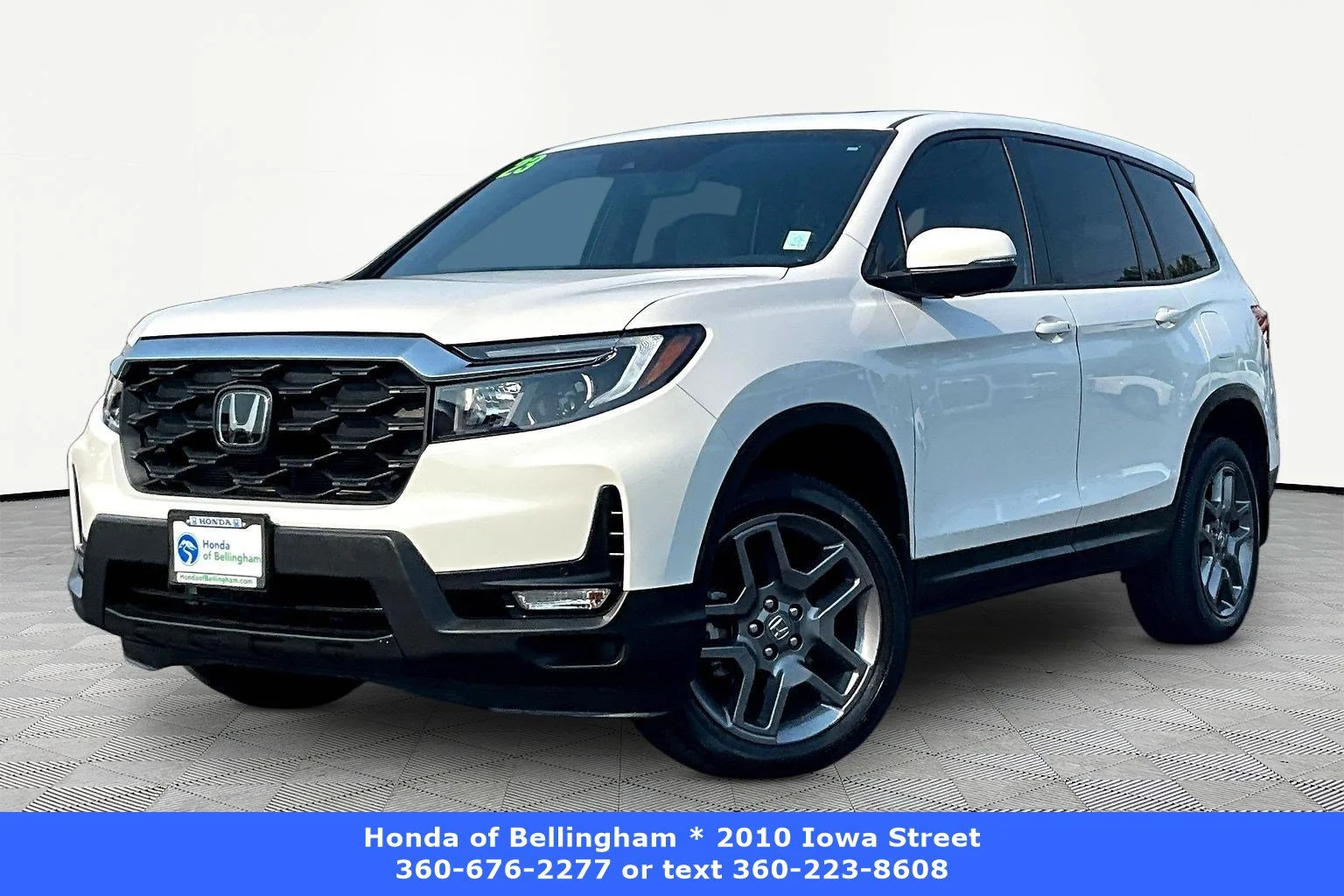 Used 2023 Platinum White Pearl Honda EX-L image 3