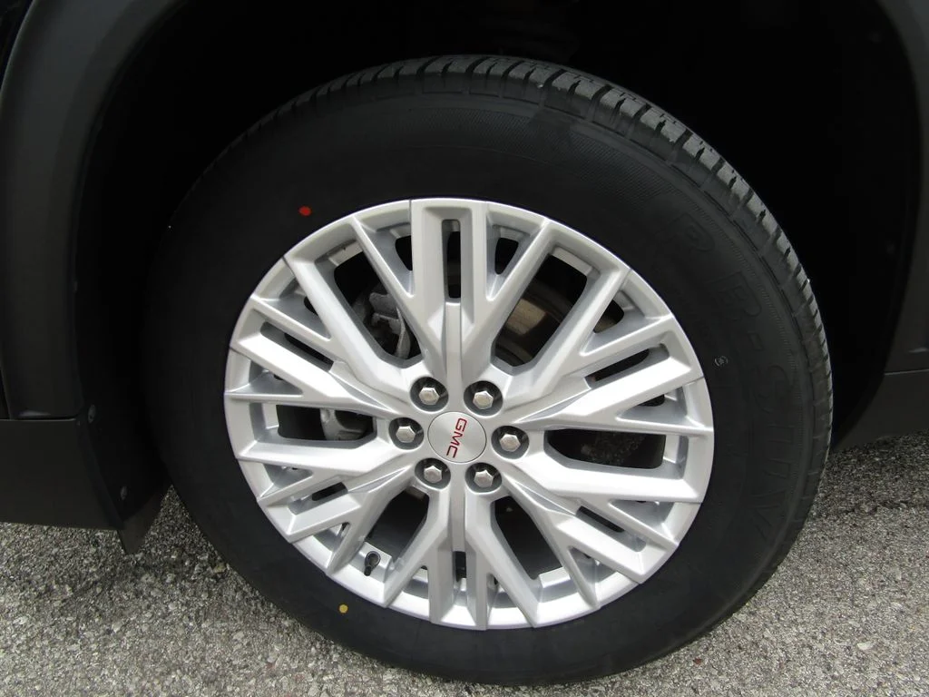 Used 2024 Black GMC Elevation image 33