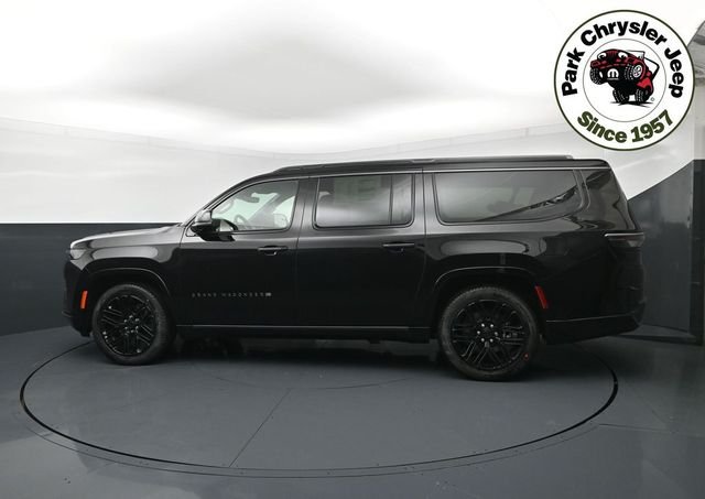 New 2026 High Gloss Black Exterior Paint Jeep Limited Reserve image 3