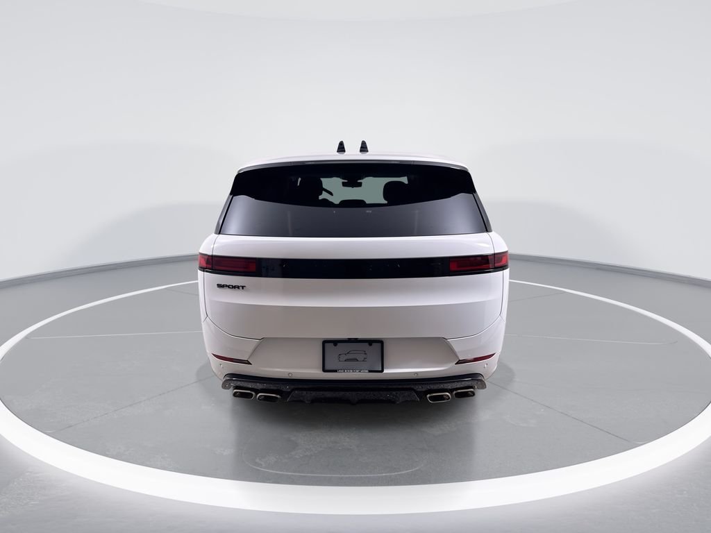New 2026 Fuji White Land Rover Dynamic SE image 7