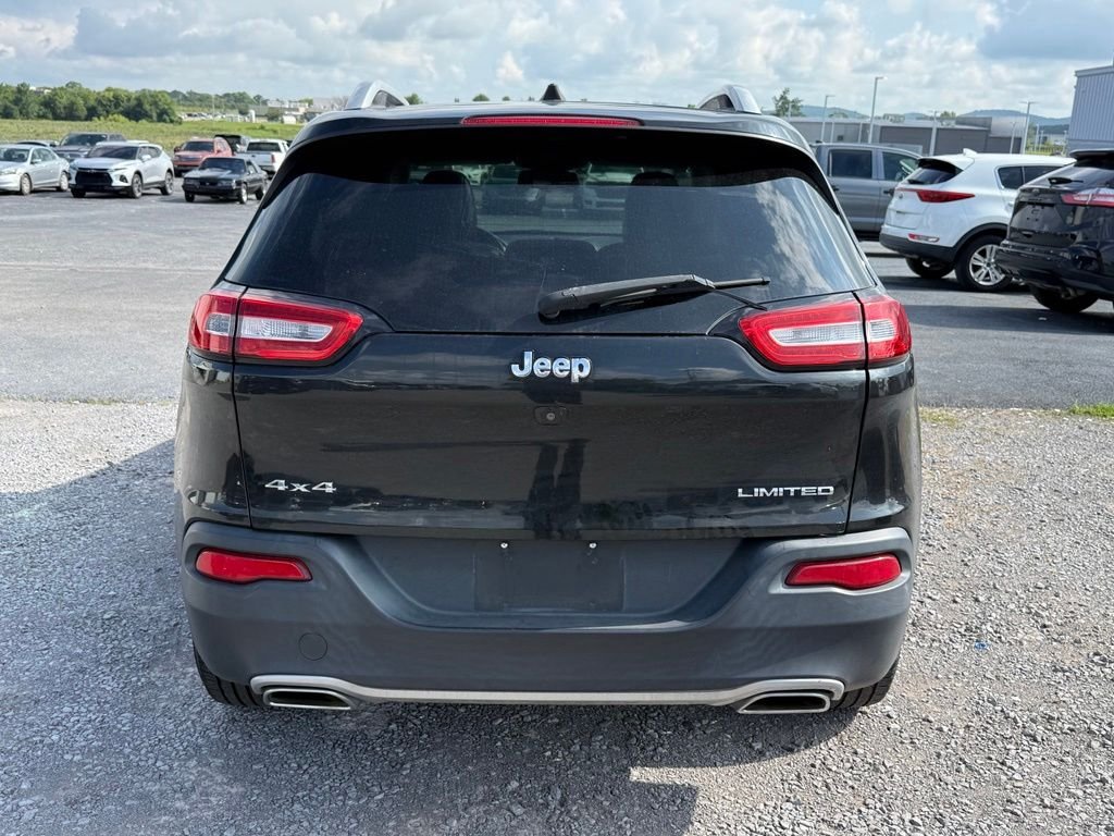Used 2016 Black Jeep Limited image 19