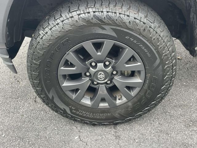 Used 2020 Magnetic Gray Metallic Toyota SR5 image 10