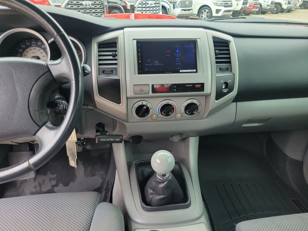 Used 2007  Toyota X-Runner image 18