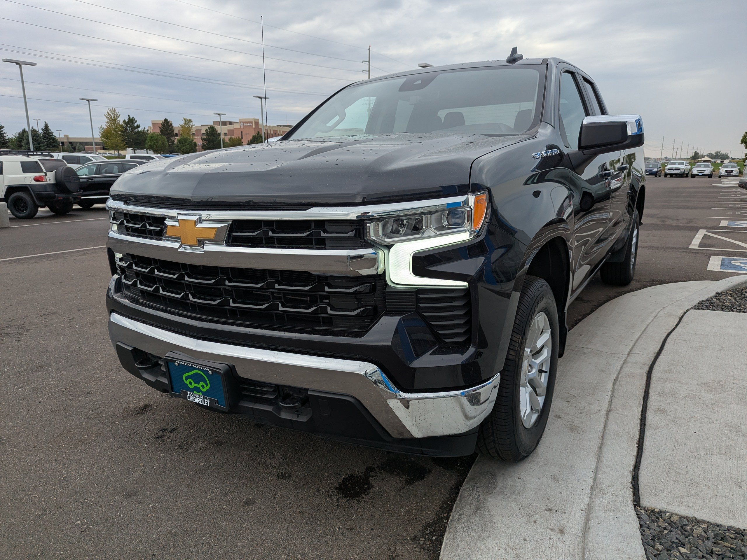 2024 Chevrolet Silverado 1500 LT - Photo 7