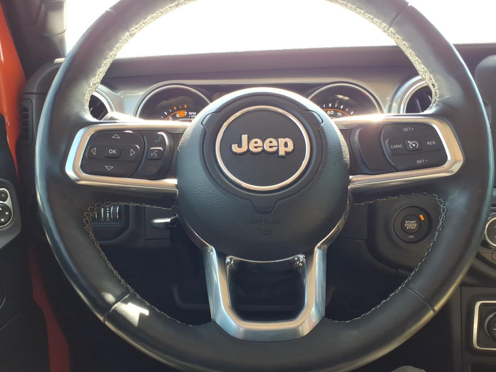Used 2018 Punkn Metallic Clearcoat Jeep Sahara image 27