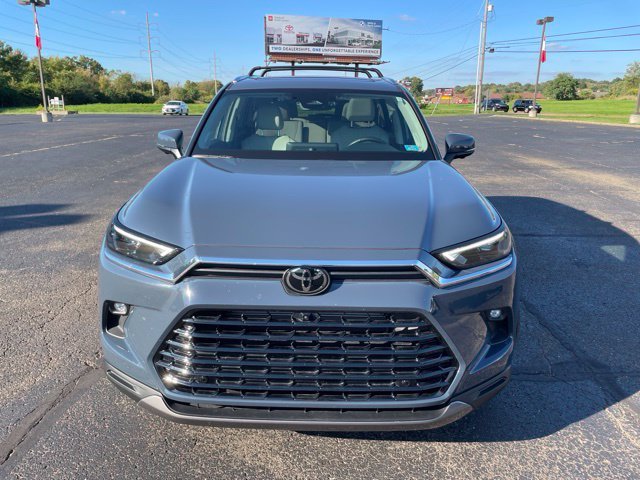 Certified Used 2025 White Toyota Limited image 8