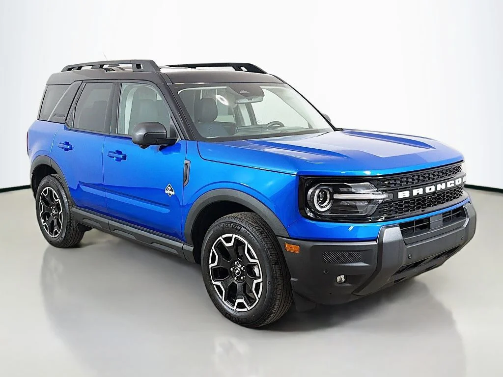 Used 2025 Velocity Blue Metallic Ford Outer Banks image 44