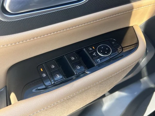 New 2027 BLACK OBSIDIAN INFINITI Luxe 4WD image 24