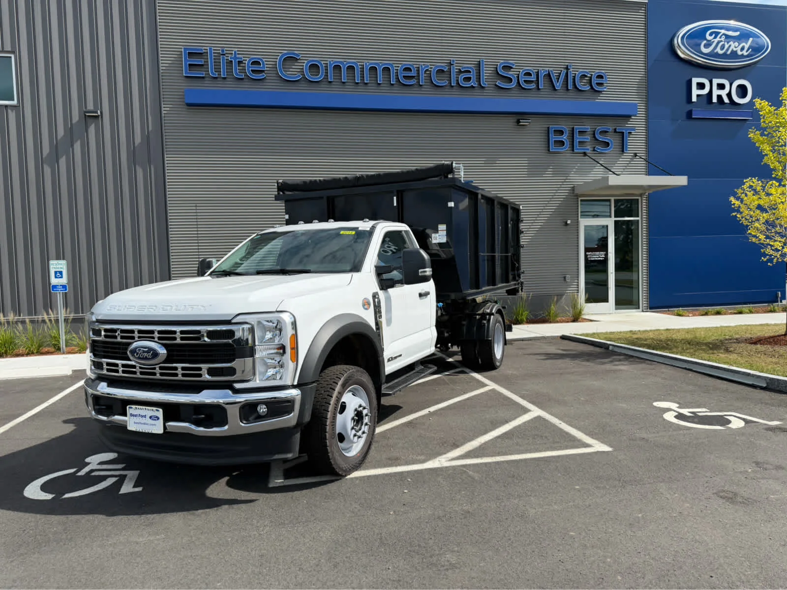 New 2026 Oxford White Ford XL image 16