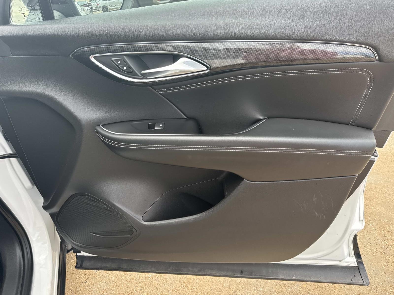 2022 Buick Envision Essence - Photo 13