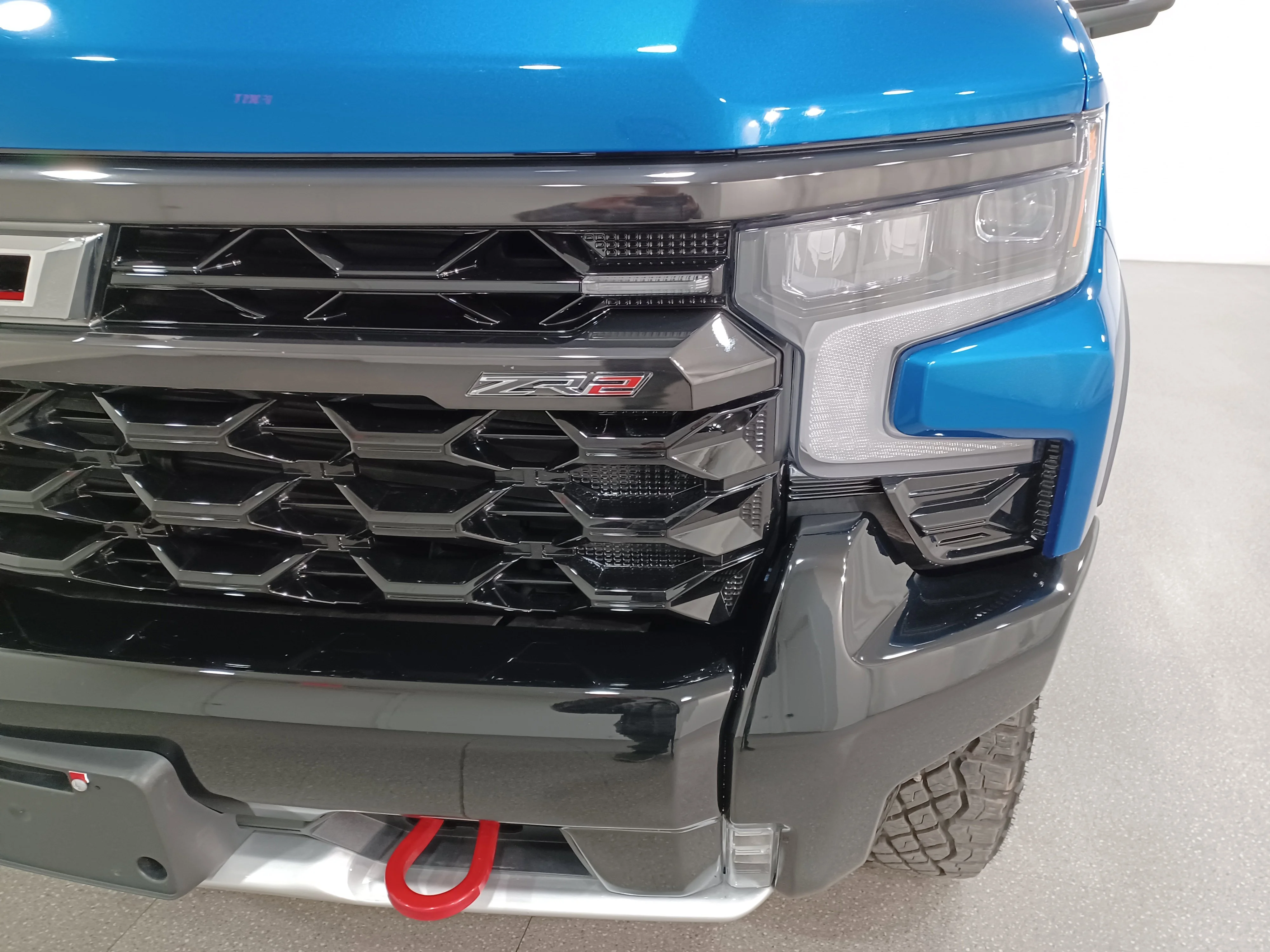Certified Used 2024 Glacier Blue Metallic Chevrolet ZR2 4x4*Adaptive Cruise | Remote Start | Nav | Head Up Display | Cooled Leather | Htd Steering Wheel image 5