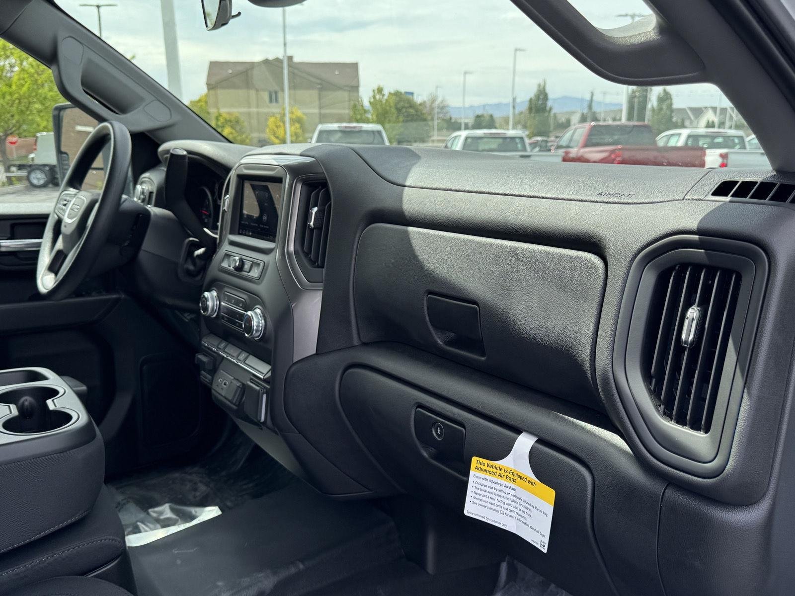 2025 GMC Sierra 2500HD Pro - Photo 19