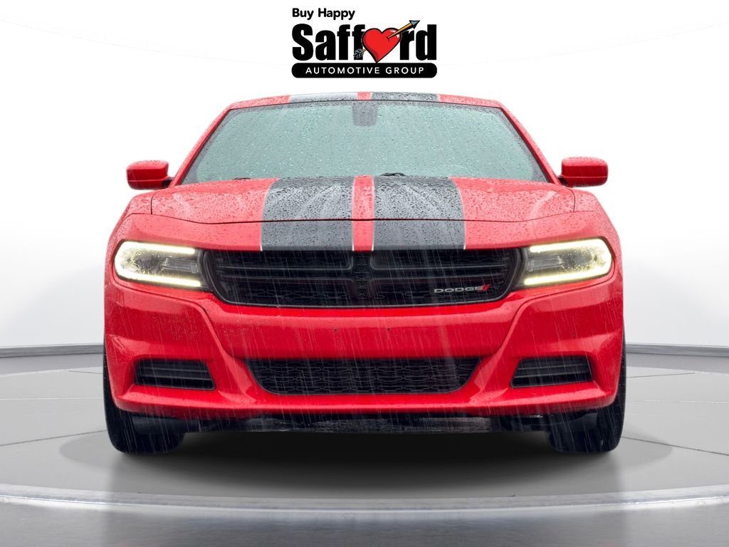 Used 2018 Red Dodge SXT image 4